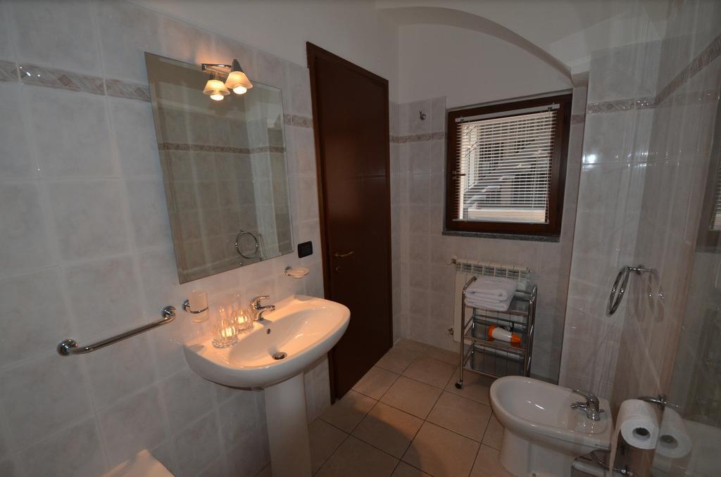 Lake Como View Apartement Allegro Acquaseria Phòng bức ảnh